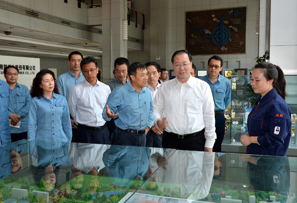 工信部副部长毛伟明来尊龙凯时调研企业转型升级 多次点赞尊龙凯时